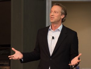 How to Position Competitors Without Any Negativity