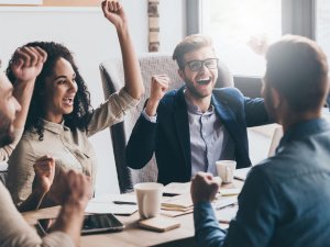 How to Communicate Effectively in Today's Business image