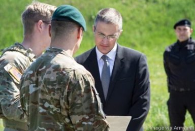 How to Become a Better Business Leaders utilising Advice from Military Training